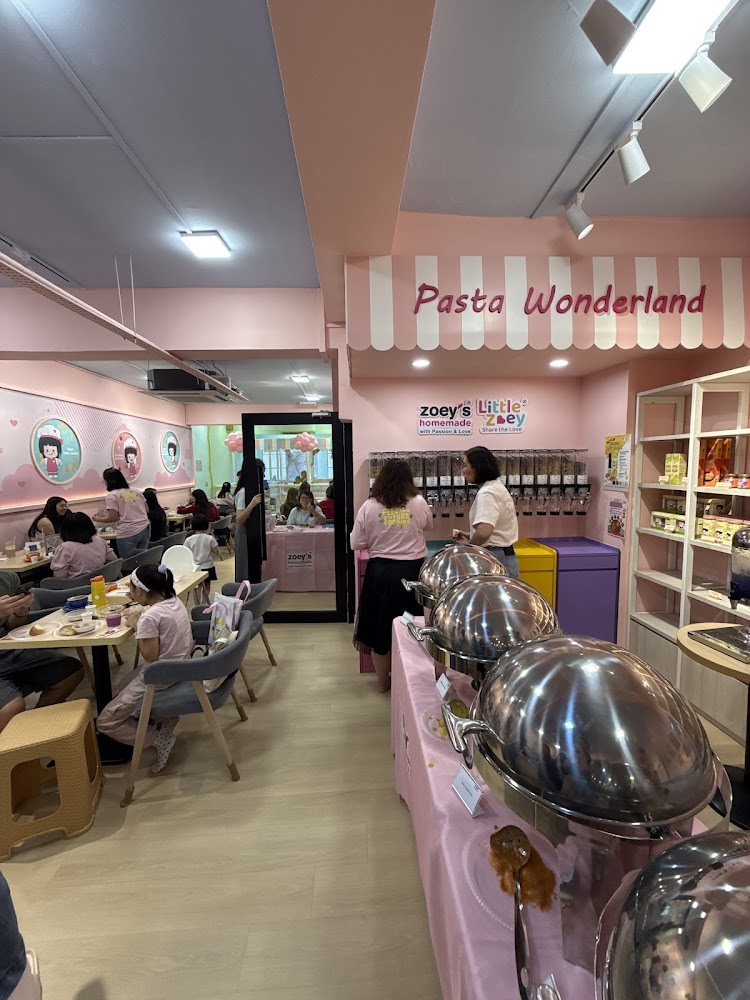 Little Zoey Cafe